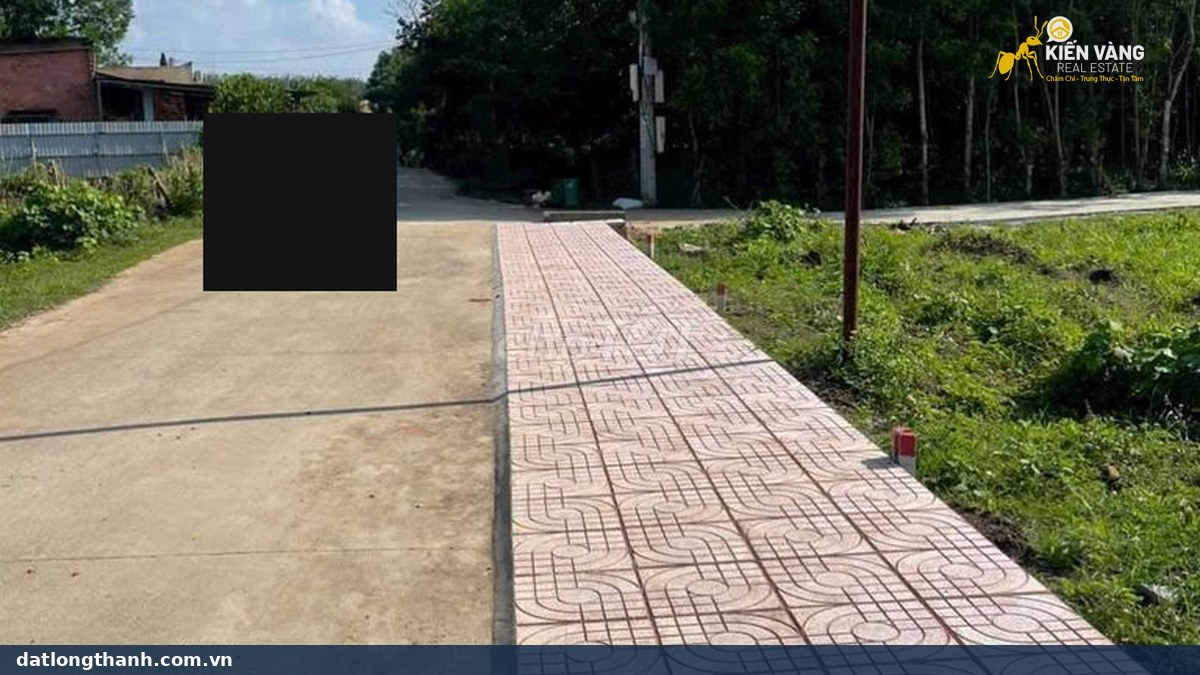 Đường bê tông trước lô đất 108 m² xã Long Phước, Long Thành