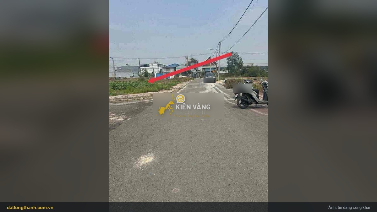 Đường nhựa trước lô đất 114,9 m² xã Long Thành, trước là xã Lộc An