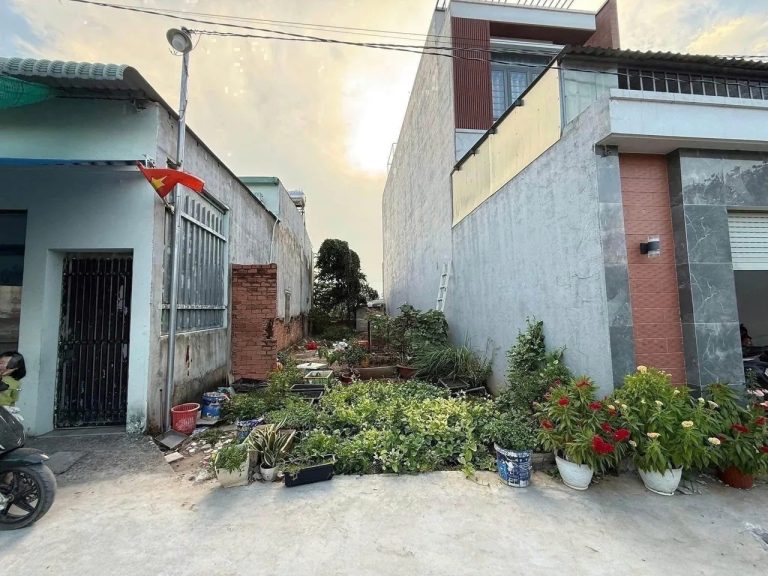 Đất An Phước 100m2 thổ cư toàn phần, hẻm bê tông xe hơi vào tận nơi, sổ riêng sẵn