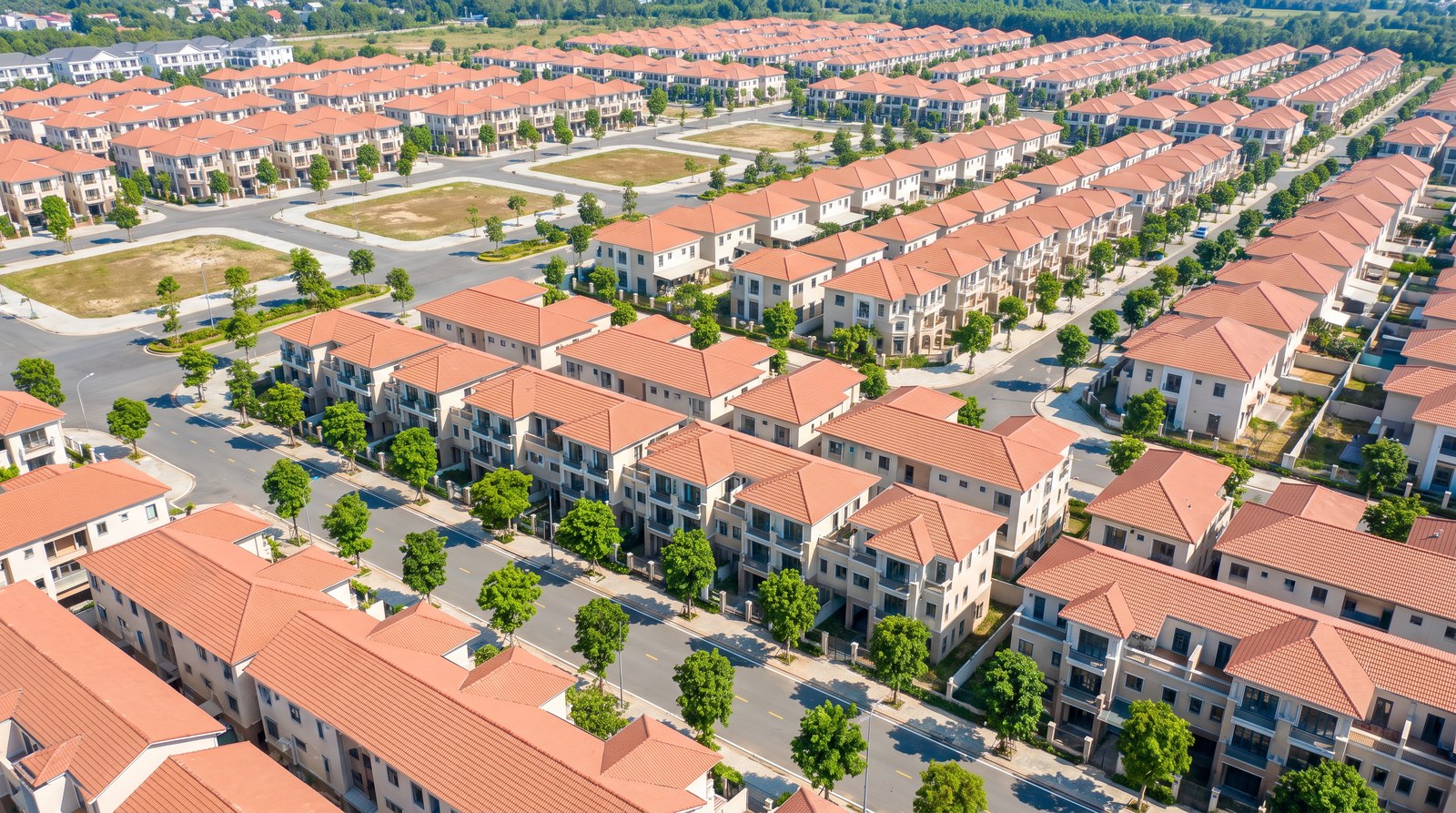Toàn cảnh khu tái định cư Lộc An – Bình Sơn phục vụ sân bay Long Thành với các dãy nhà và đường nội khu