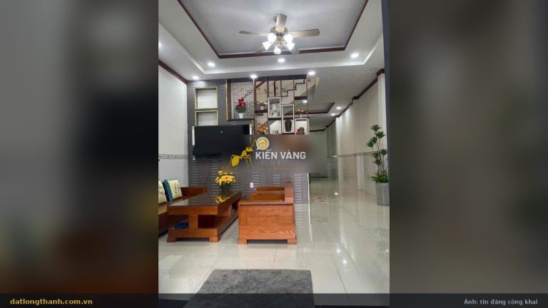 Phòng khách căn nhà 106 m² xã Long Thành, đã hoàn thiện nội thất