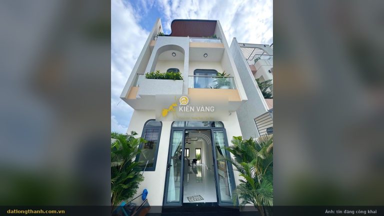 Nhà 1 trệt 2 lầu mặt tiền hẻm xe hơi đường Võ Thị Sáu, xã Long Thành — 4 phòng ngủ, full nội thất cao cấp, 5,6 tỷ
