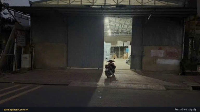 Nhà xưởng 271,5 m² thổ cư 100% xã Long Thành (Long An cũ), khu tái định cư Long An — 9 tỷ
