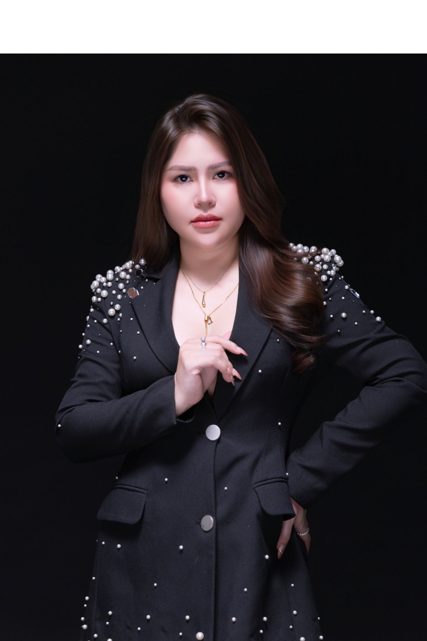 BÙI THU THỦY LÀ AI? GÓC NHÌN CỦA TÔI VỀ NHÀ SÁNG LẬP JASMINE TOUR HÀ GIANG